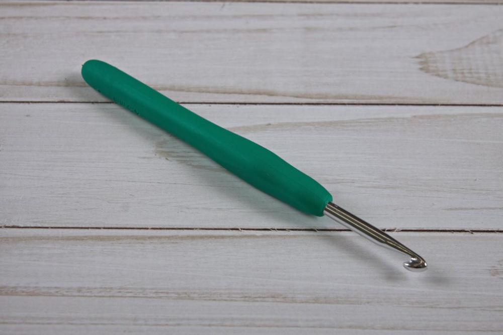 Крючок KAO(S)/4.5 вязальный односторонний алюминиевый с силиконовой ручкой 4,5мм
