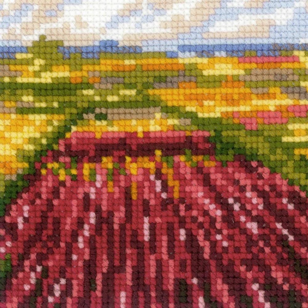 Набор для вышивания "Поле с тюльпанами" по мотивам картины К. Моне 33*25см