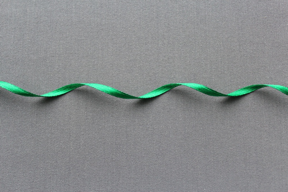Лента атласная 0.3см 6062 (3106, зеленый)