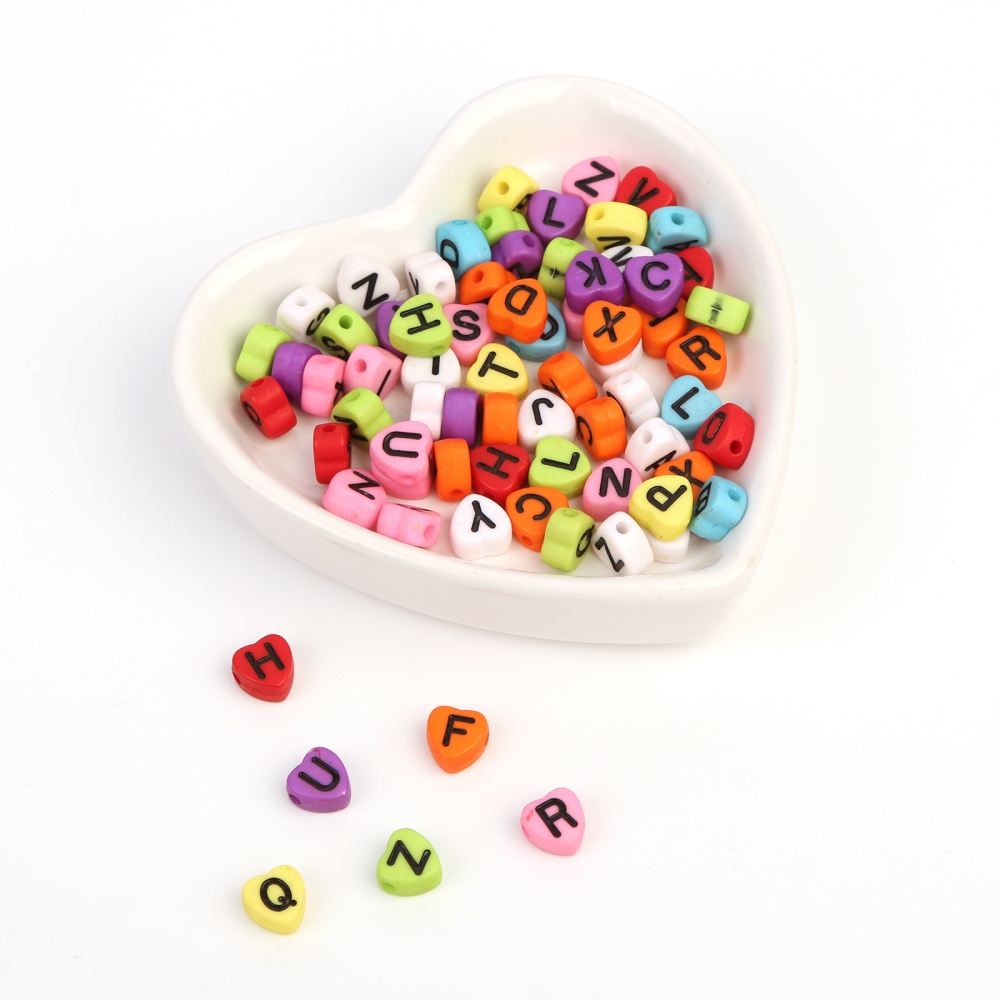 Набор бусин для творчества пластик "Английские буквы на сердце Цветные " 10гр