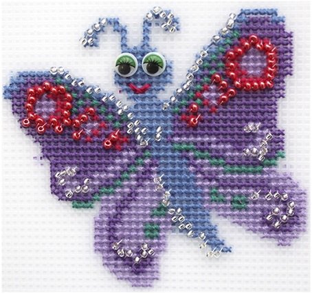 Набор для вышивания на пластиковой канве Hobby & Pro Kids "Бабочка" 10*9,5 см