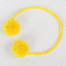 Декоративный элемент на верёвочке 2 шарика, d= 3 см (7, т.желтый)