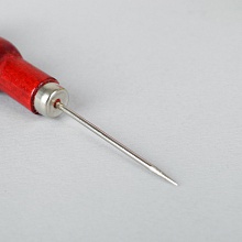 Шило №1584 деревян.ручка 13×2см, цвет красный